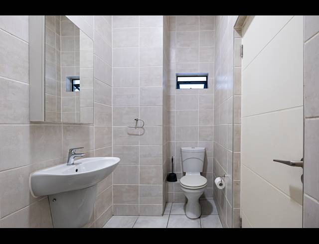 1 BEDROOM APARTMENT TO LET IN GREENBAY ECO ESTATE